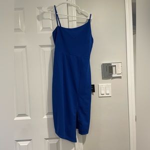 Asymmetric top dress